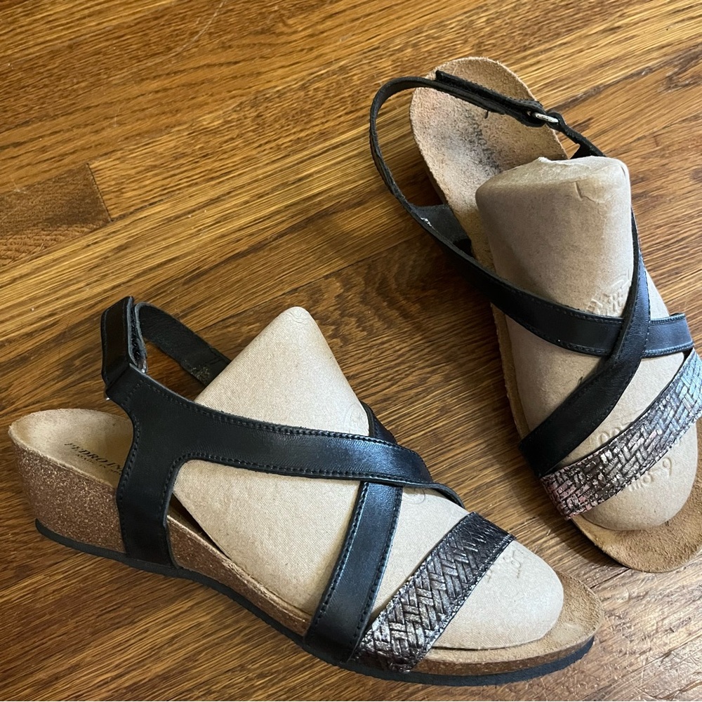 Pedro Iniesta sandals 40 EU 9 Spain leather cork strappy wedges